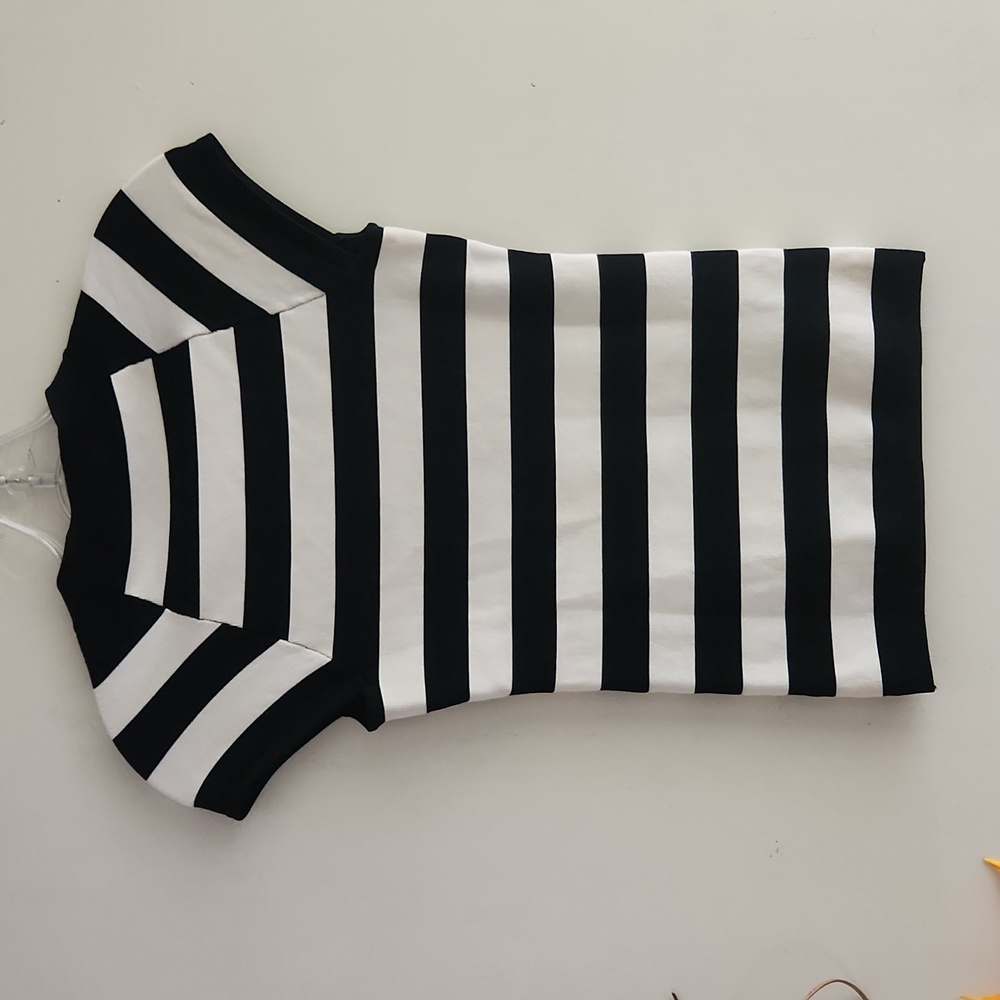 White House Black Market Black White Stripe XXS EUC Top - Picture 5 of 14